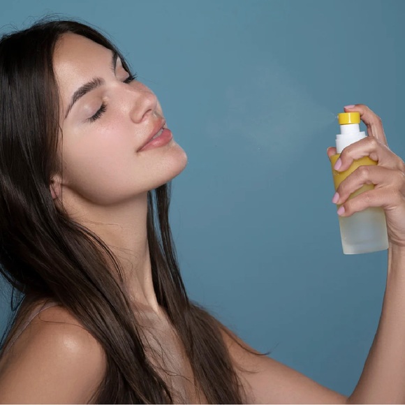 Pineapple Glow Mist / NEW IN BOX ! - Picture 5 of 16